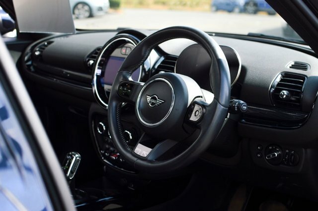 Mini Clubman Cooper Exclusive Estate 6Dr Black #4