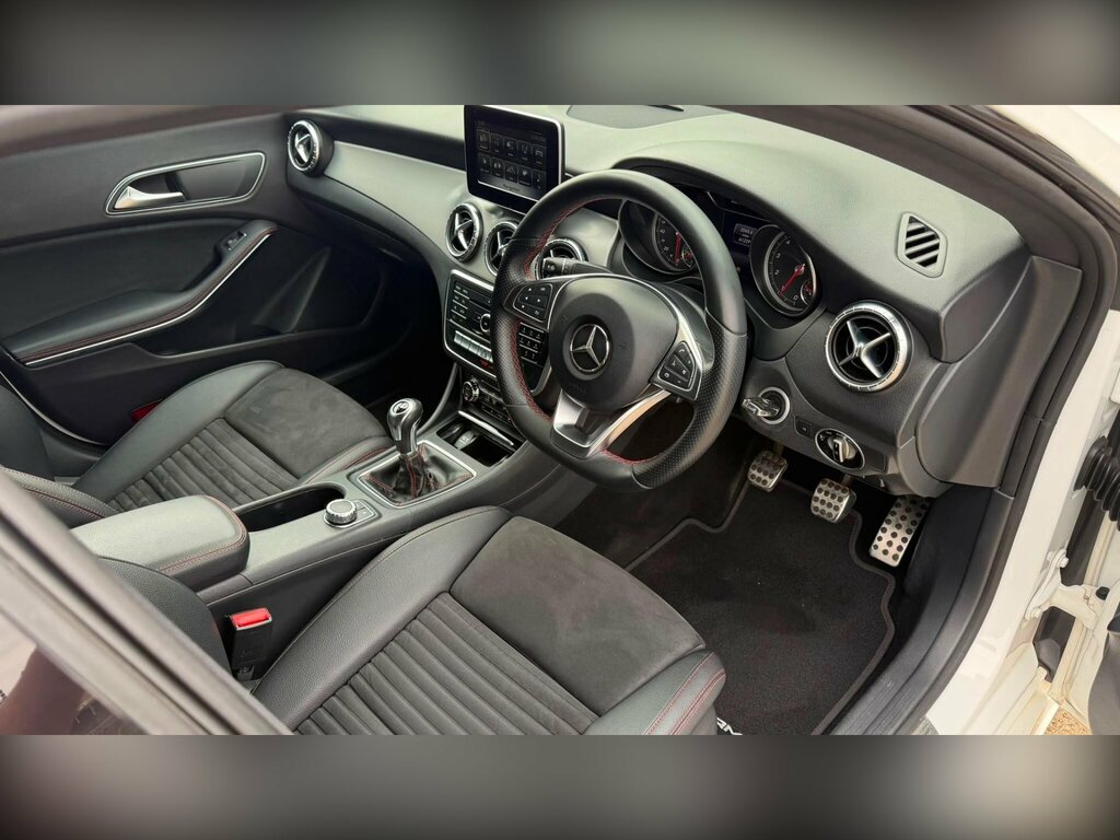 Mercedes-Benz CLA Class 1.6 Cla180 Amg Line Coupe Euro 6 Ss White #5