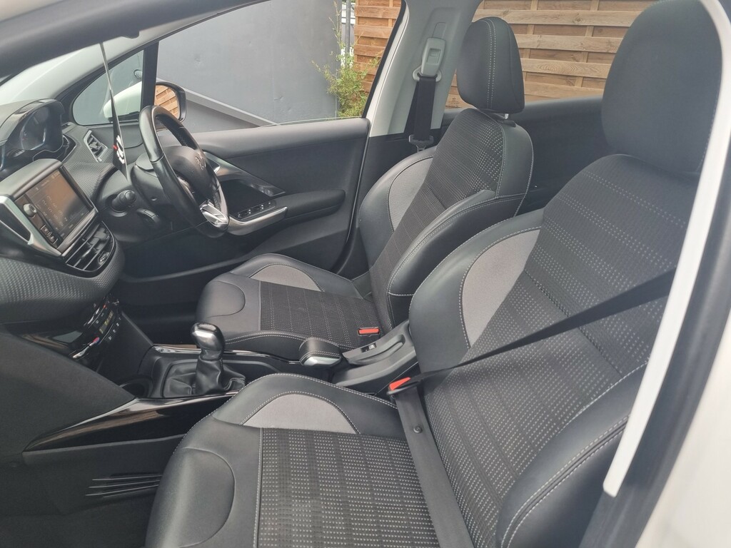 Peugeot 2008 1.2 Puretech 130 Allure Grey #7
