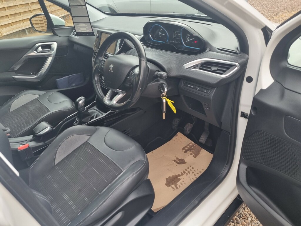 Peugeot 2008 1.2 Puretech 130 Allure Grey #11