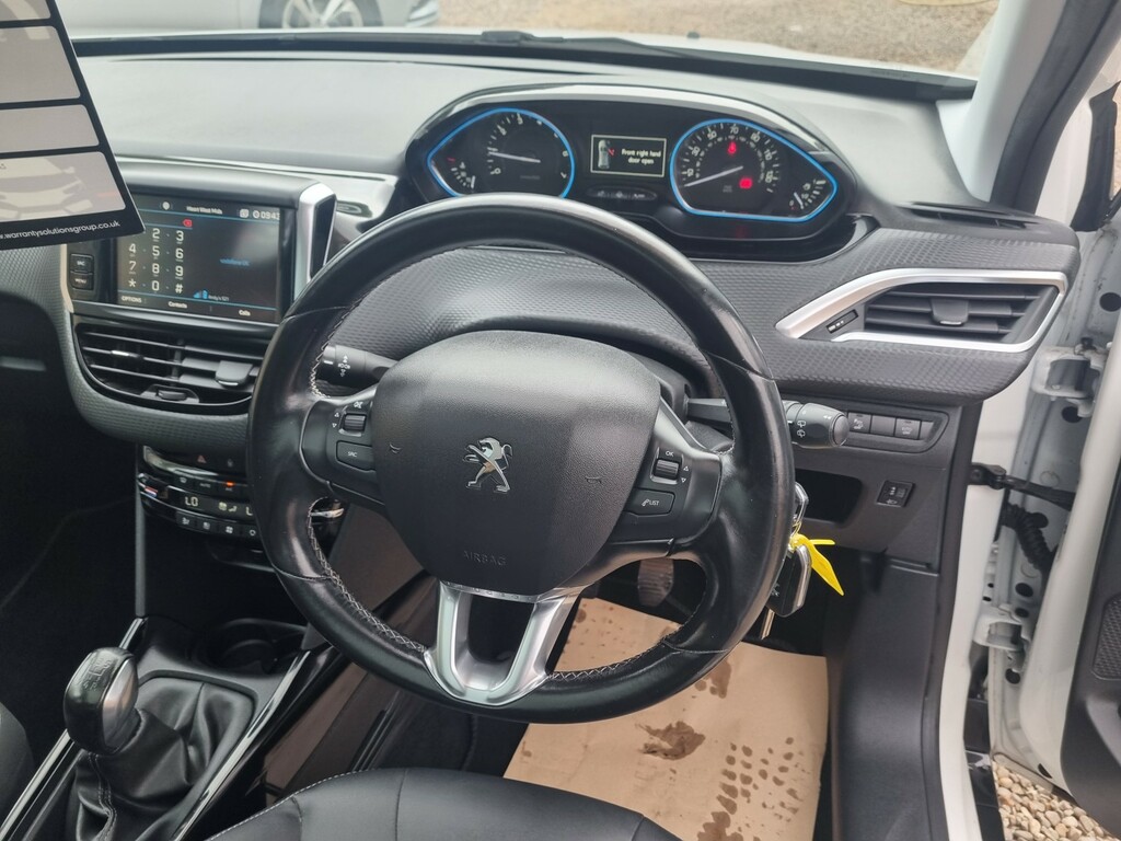 Peugeot 2008 1.2 Puretech 130 Allure Grey #12