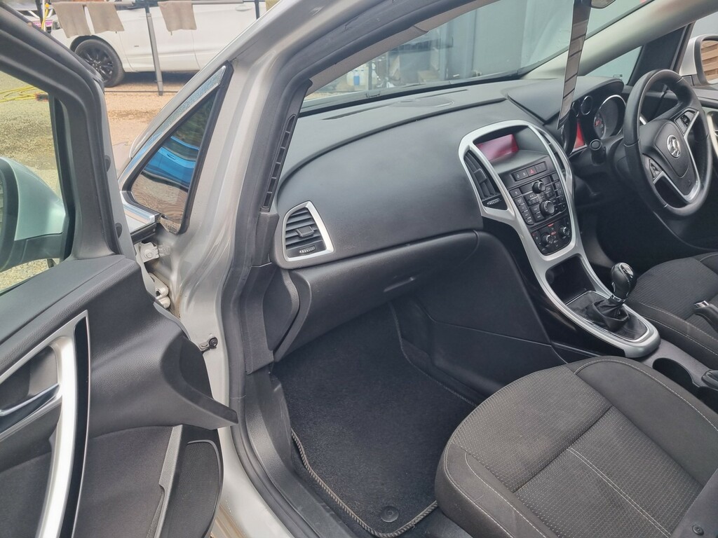 Vauxhall Astra 1.4 16V Sri Silver #6