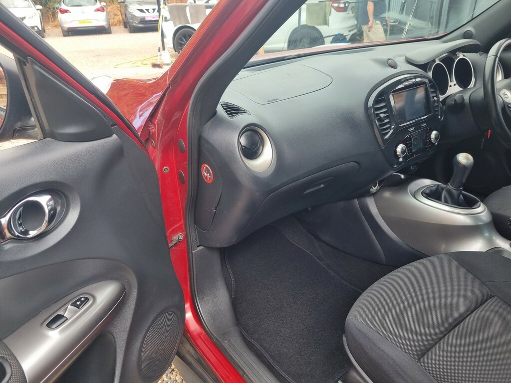 Nissan Juke 1.6 Acenta Red #6