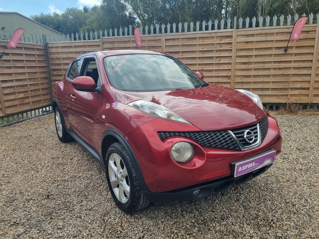Nissan Juke 1.6 Acenta Red