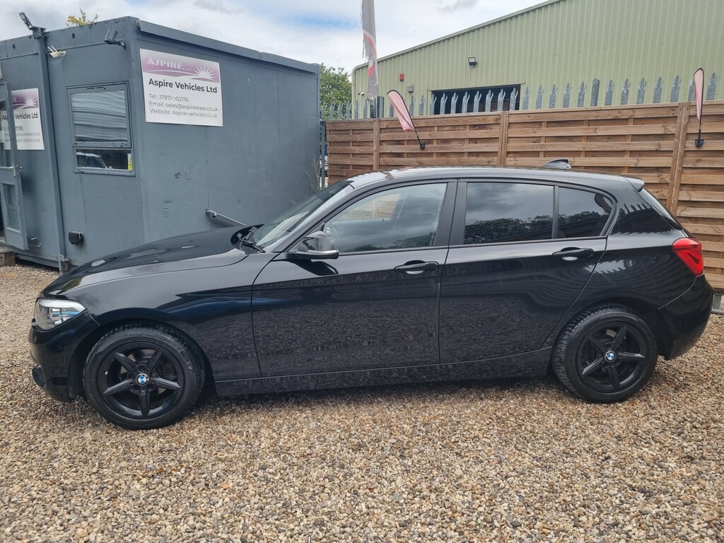 BMW 1 Series 1.5 118I Se 5-Door Black #3