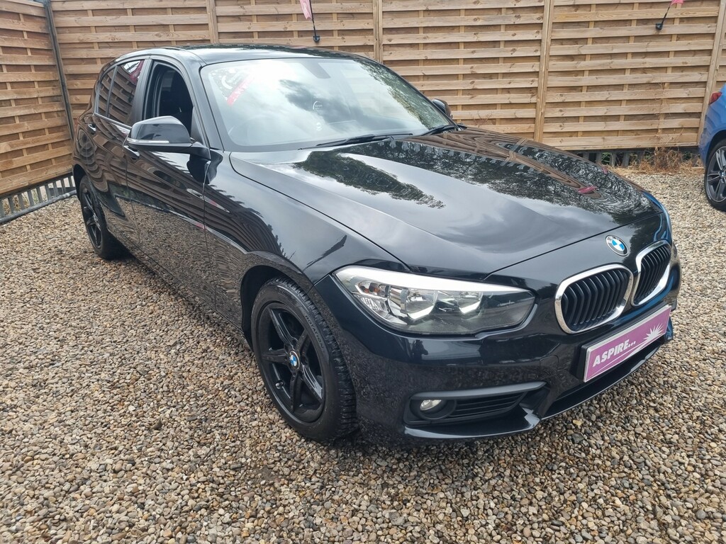 BMW 1 Series 1.5 118I Se 5-Door Black