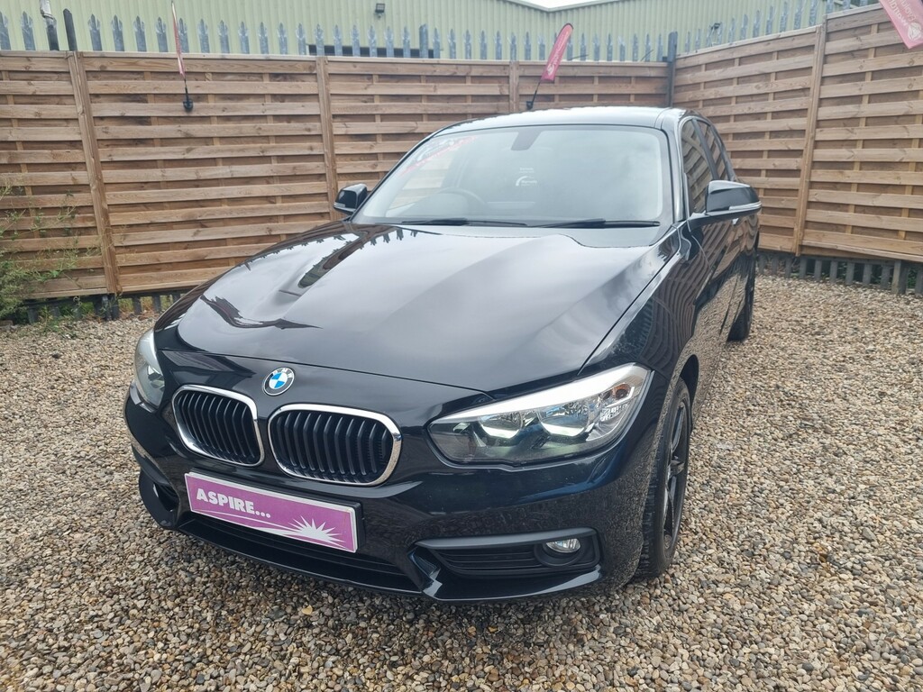 BMW 1 Series 1.5 118I Se 5-Door Black #2