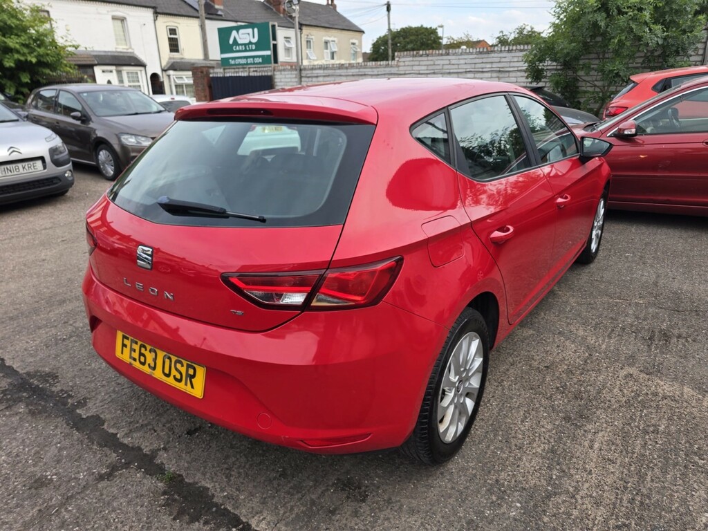 Seat Leon Hatchback 1.2 Tsi Se 201363 Red #3