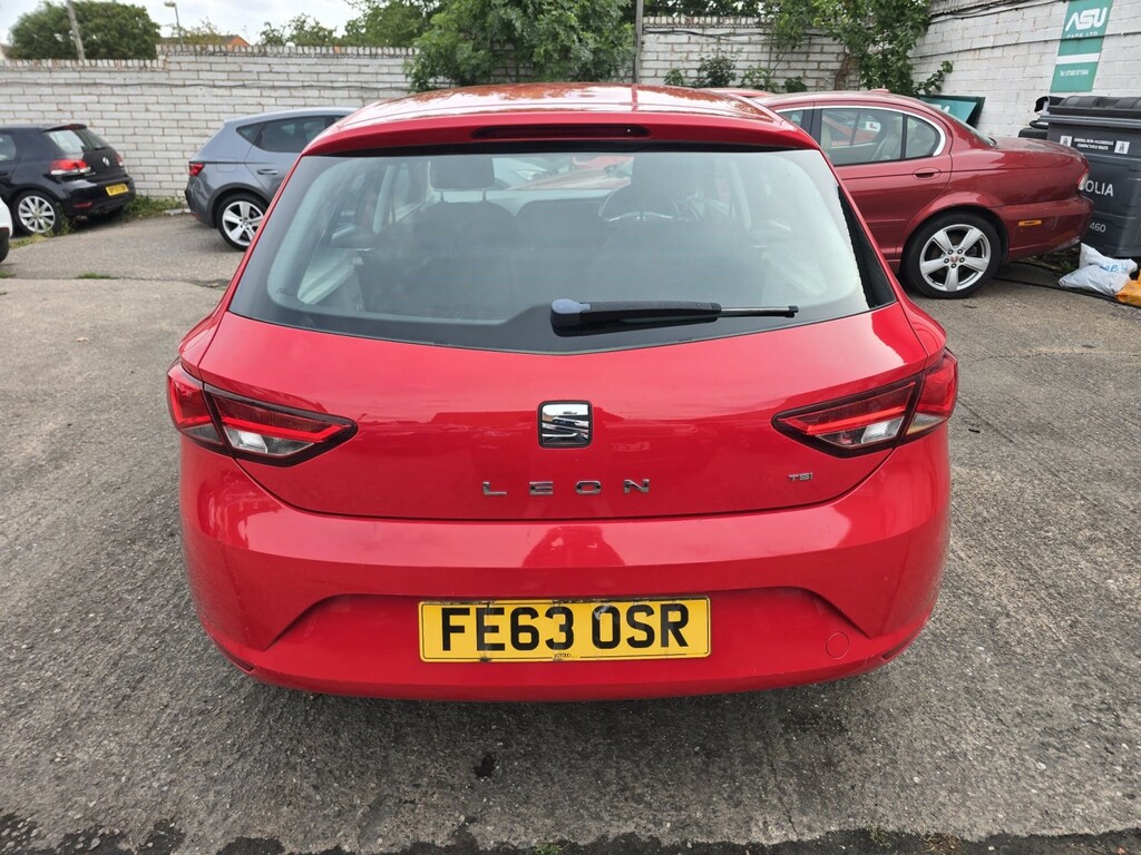 Seat Leon Hatchback 1.2 Tsi Se 201363 Red #4