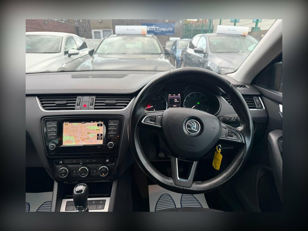 Skoda Octavia 1.6 Tdi Black Edition Euro 5 Ss White #13