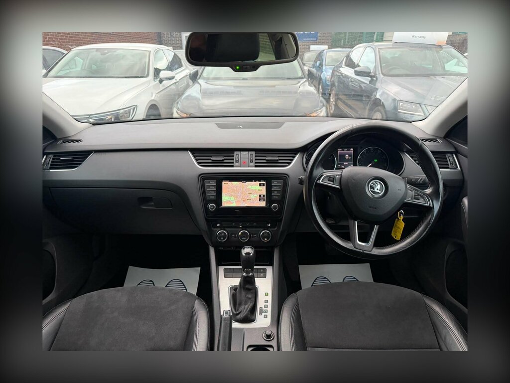 Skoda Octavia 1.6 Tdi Black Edition Euro 5 Ss White #11