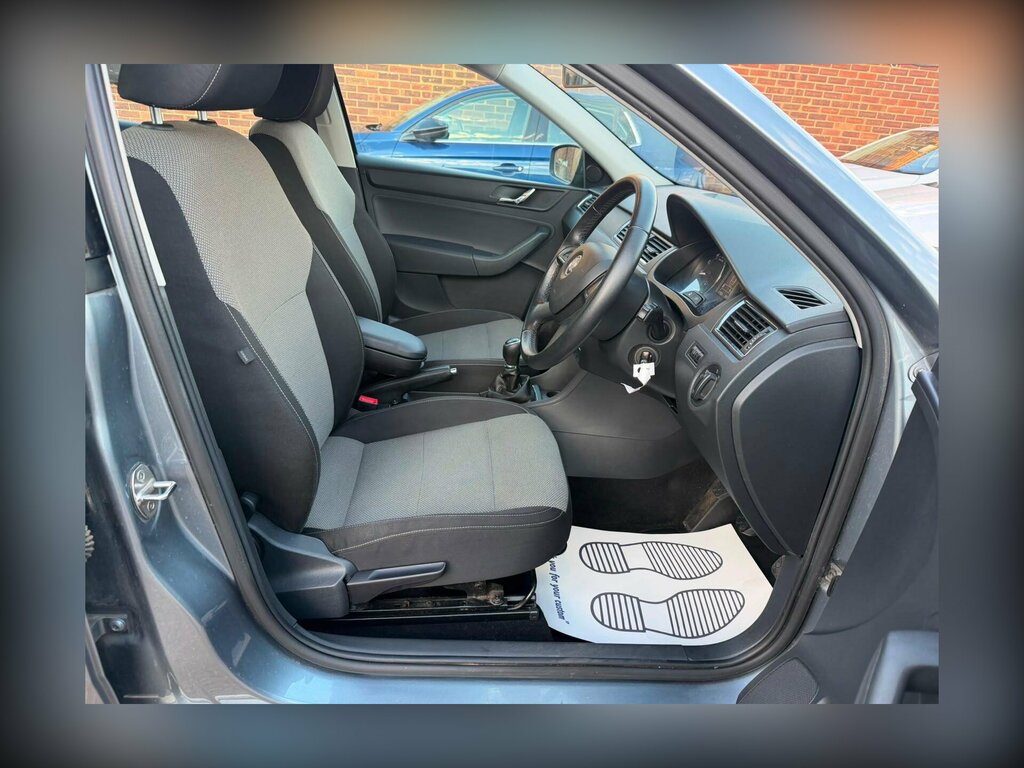 Skoda Rapid 1.4 Elegance Tsi Dsg 121 Bhp. 1 Owner-9 Skoda S Grey #9