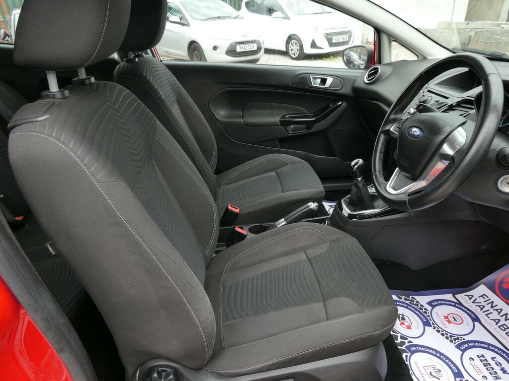 Ford Fiesta 1.25 Zetec Euro 5 Red #4