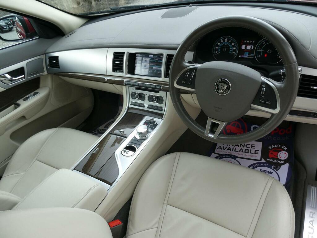 Jaguar XF Saloon 3.0D V6 Premium Luxury Euro 5 Ss Red #2