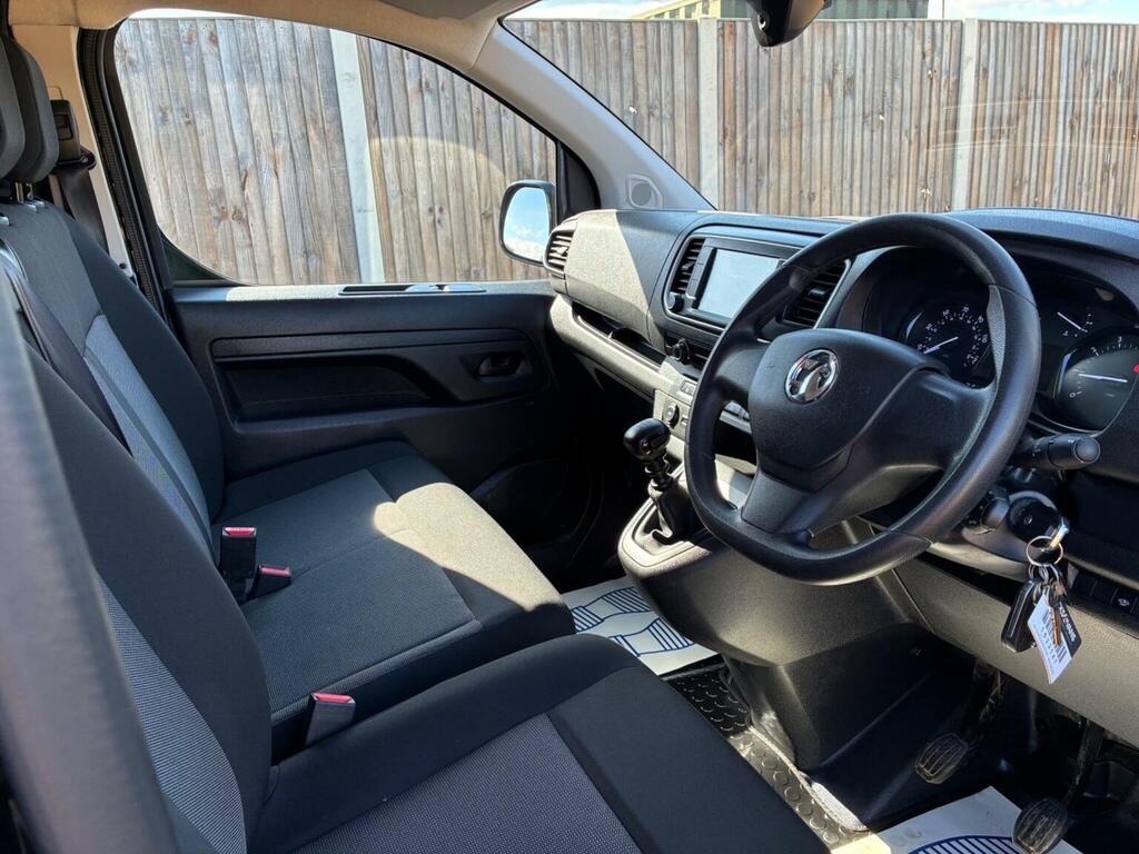 Vauxhall Vivaro Vivaro F3100 Professional Ss White #11