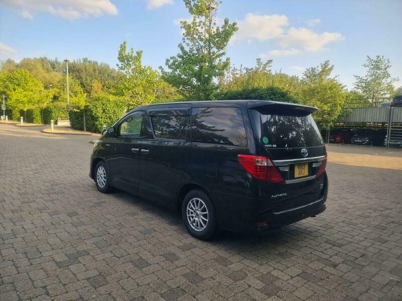 Toyota Alphard Hybrid 7 Seater Black #4