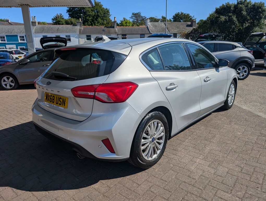 Ford Focus 1.0 T Ecoboost Titanium Silver #4