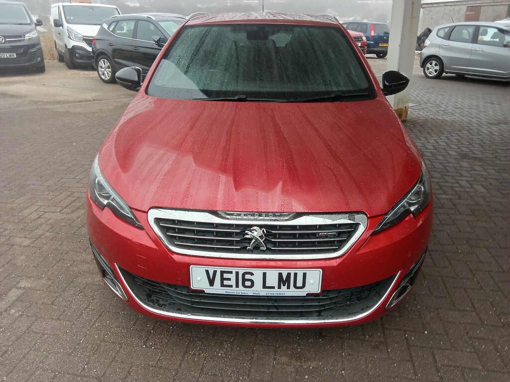 Peugeot 308 SW 1.6 Bluehdi Gt Line Red #2