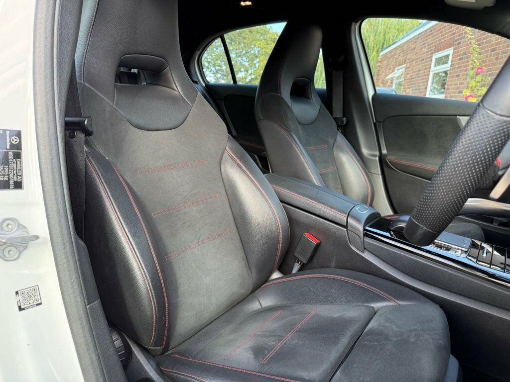 Mercedes-Benz A Class 2L Amg Line White #2