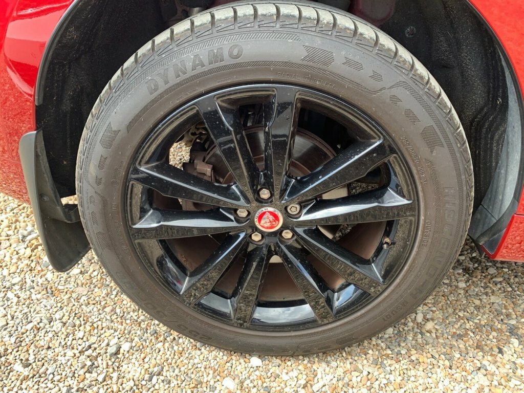 Jaguar F-Pace 2L R-sport Red #6