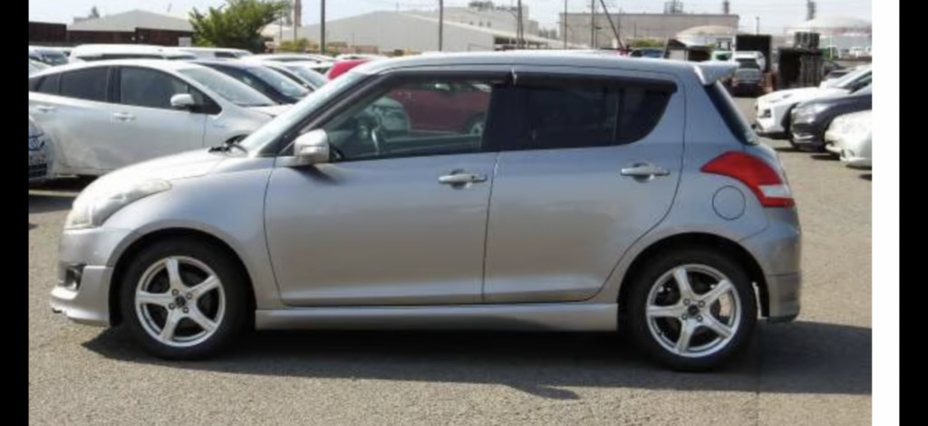 Suzuki Swift Hatchback 2010 - 2017 2013 Gold #2