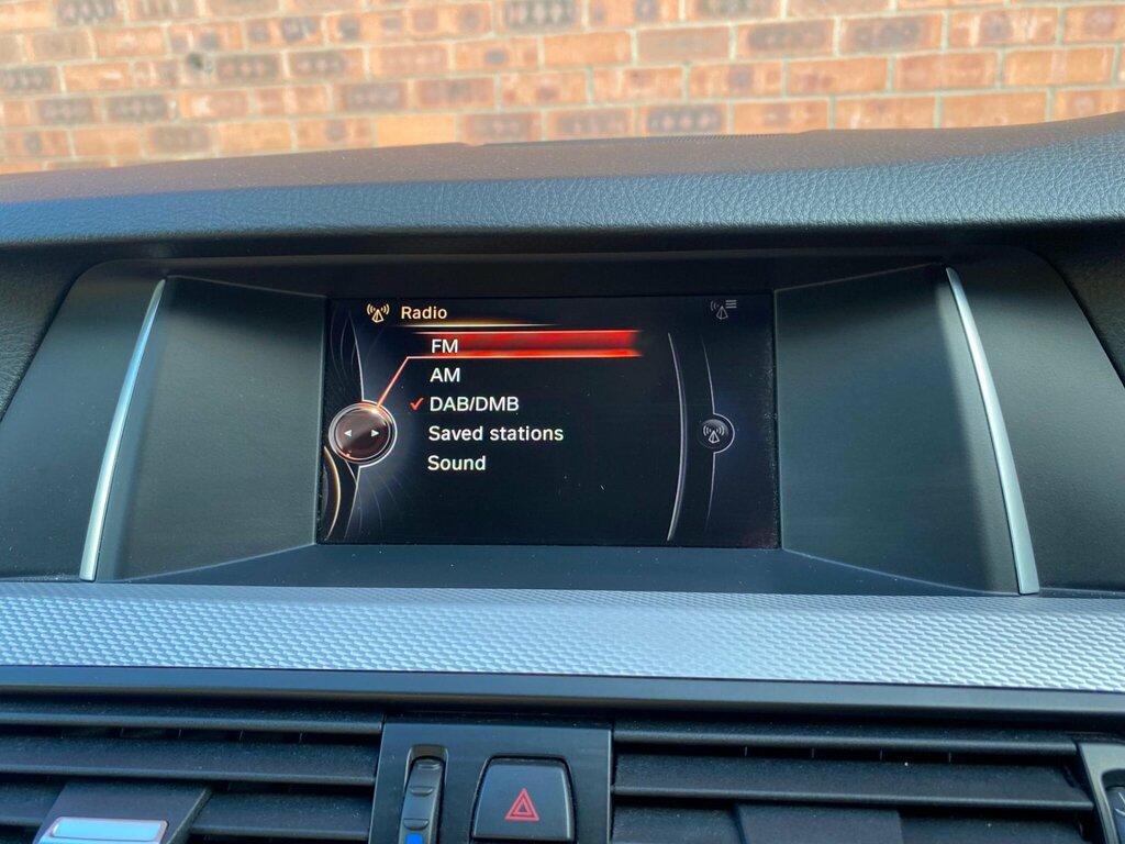 BMW 5 Series 2.0 520D M Sport White #40
