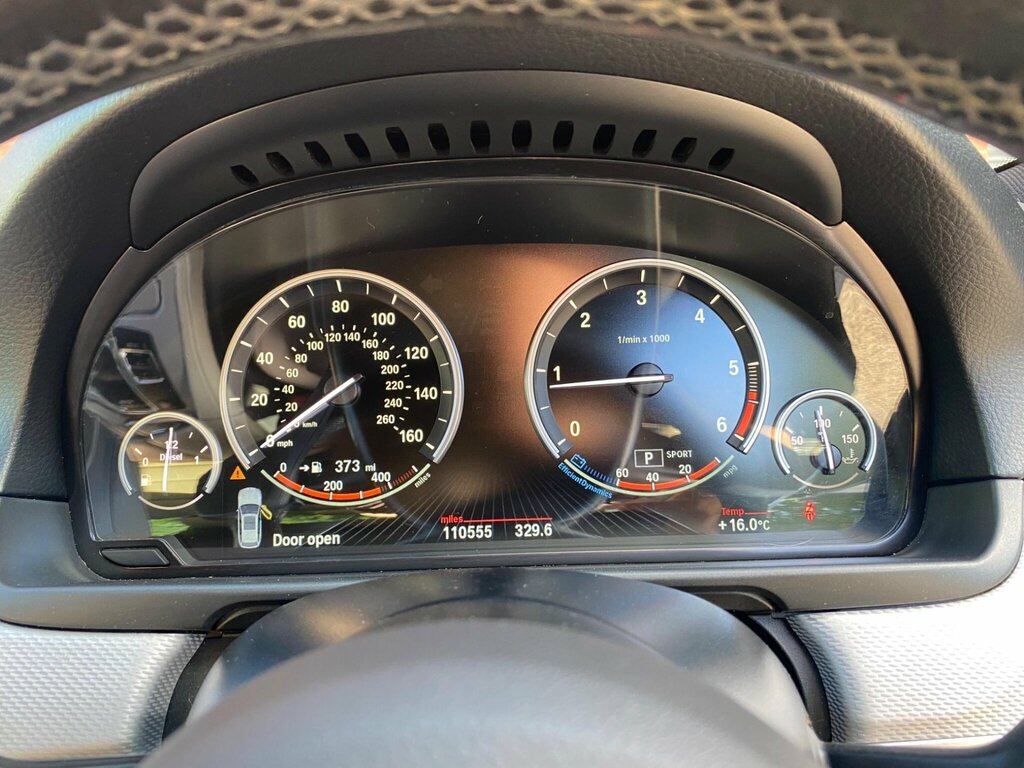 BMW 5 Series 2.0 520D M Sport White #28