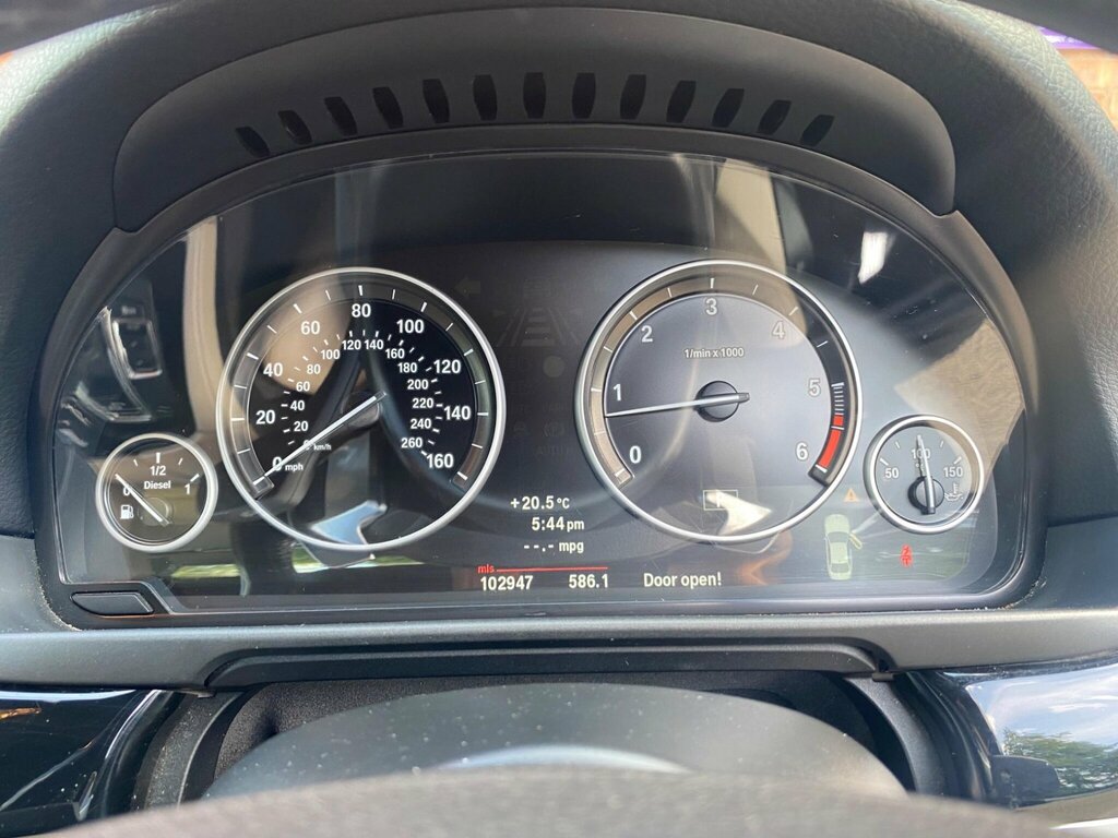 BMW 5 Series 2.0 520D M Sport Saloon Black #32