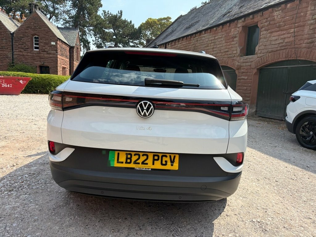 Volkswagen ID.4 Pure 52Kwh Life Suv 148 Ps White #5
