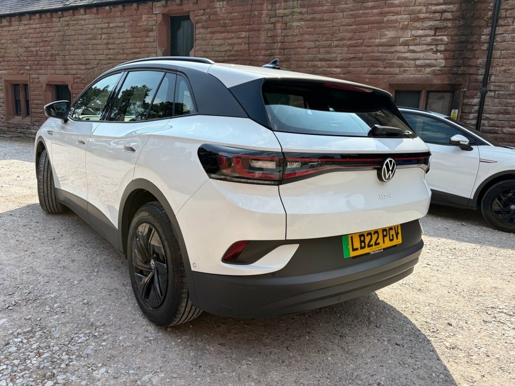 Volkswagen ID.4 Pure 52Kwh Life Suv 148 Ps White #4