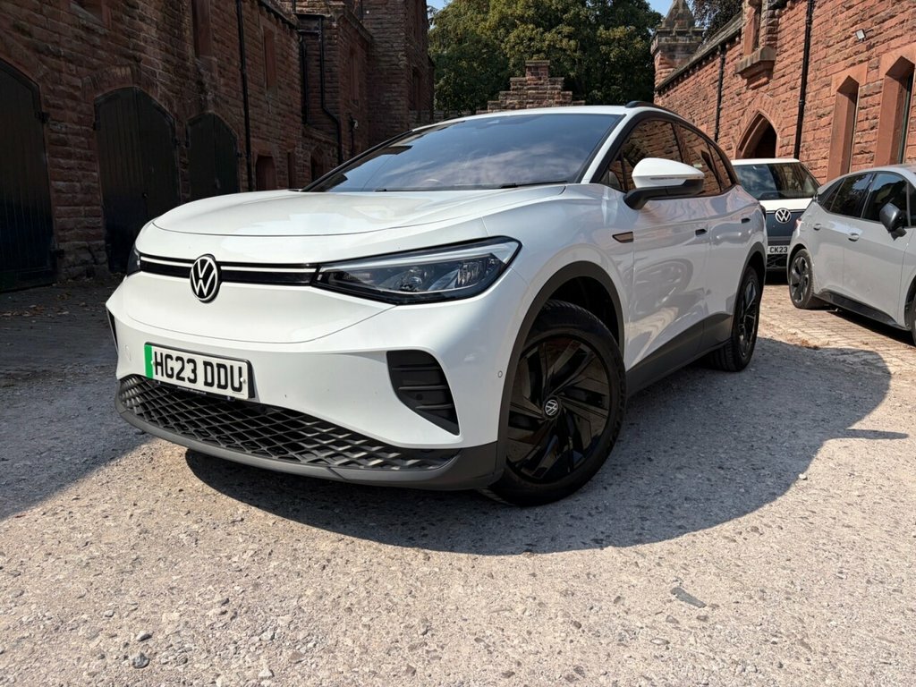 Volkswagen ID.4 Pure 52Kwh Life Suv 148 Ps White #2