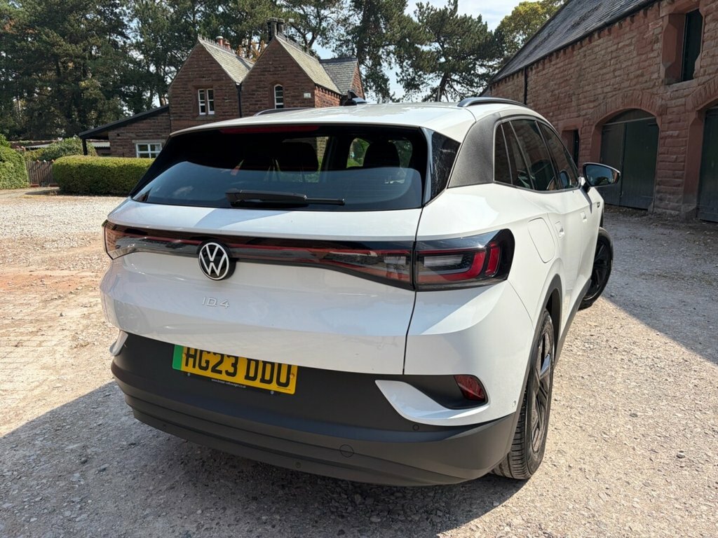 Volkswagen ID.4 Pure 52Kwh Life Suv 148 Ps White #6