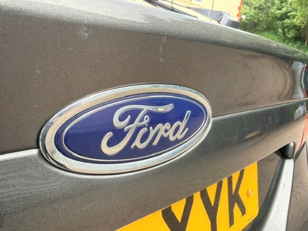 Ford Mondeo 1.5T Ecoboost Titanium Estate Euro Silver #28