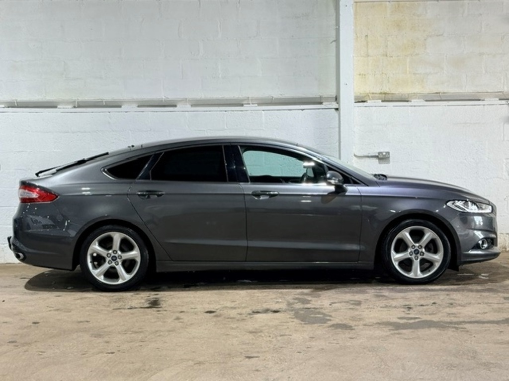 Ford Mondeo 1.5T Ecoboost Titanium Estate Euro Silver #29