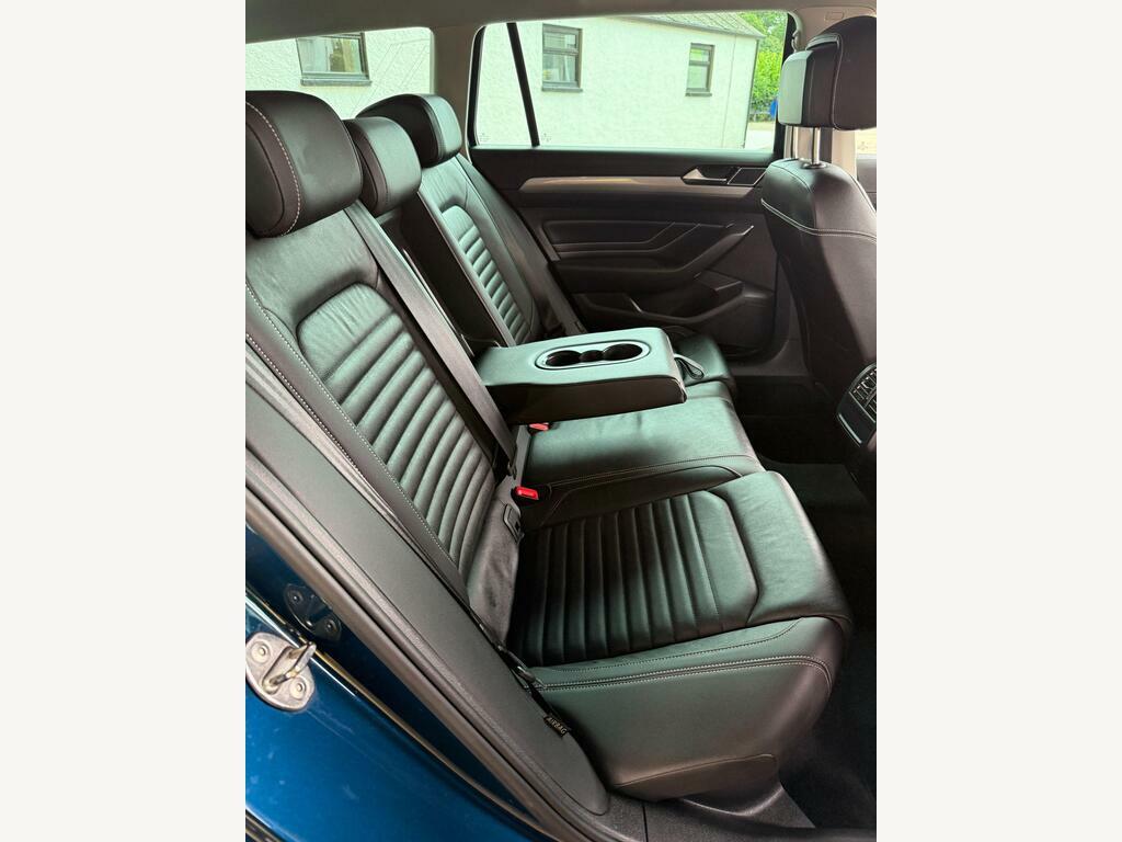 Volkswagen Passat Mk8 Facelift Est 1.5 Tsi 150Ps R-line Evo Grey #35