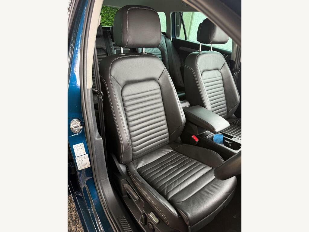 Volkswagen Passat Mk8 Facelift Est 1.5 Tsi 150Ps R-line Evo Grey #21