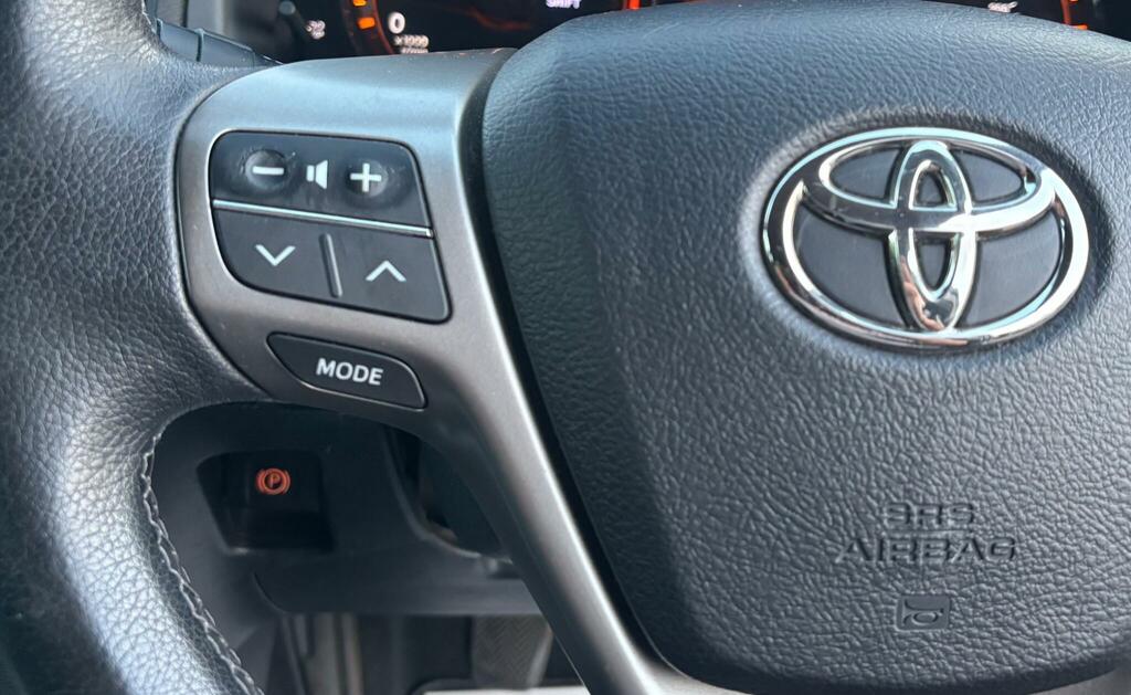 Toyota Avensis 2L T4 Grey #23