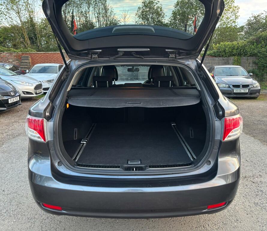 Toyota Avensis 2L T4 Grey #44
