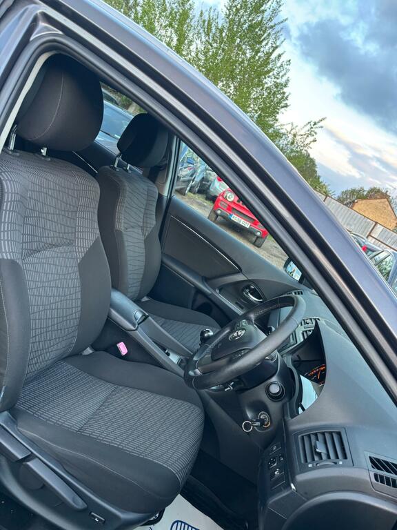 Toyota Avensis 2L T4 Grey #15