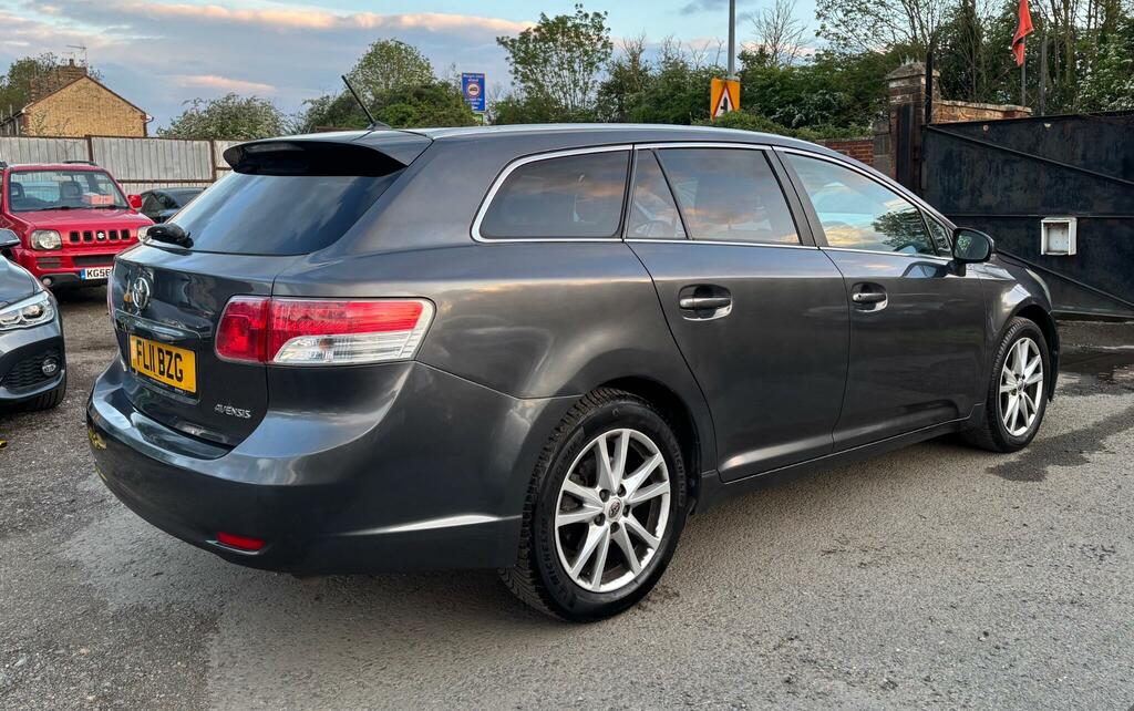 Toyota Avensis 2.0 D-4d Tr Tourer Euro 5 Grey #3