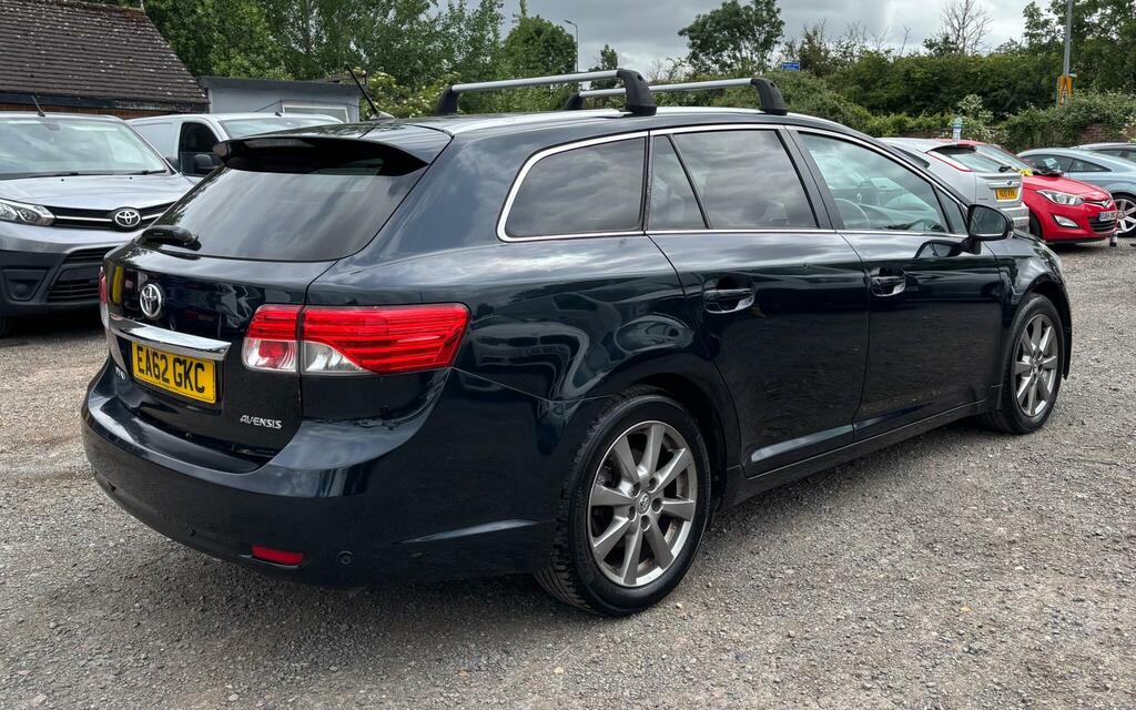 Toyota Avensis 2.0 D-4d T Spirit Tourer Euro 5 Grey #3