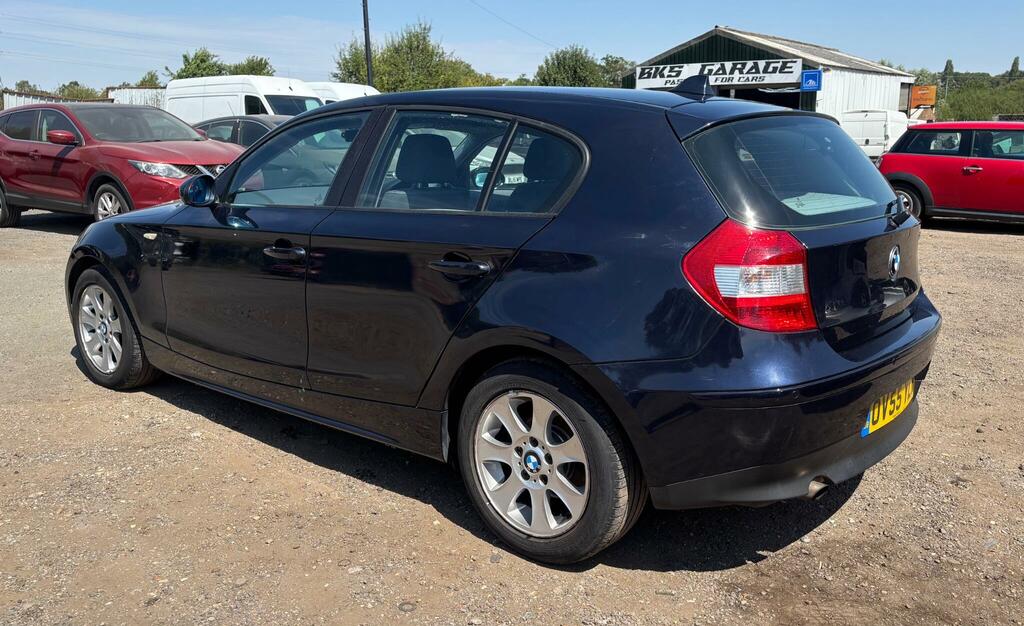 BMW 1 Series Se Blue #4