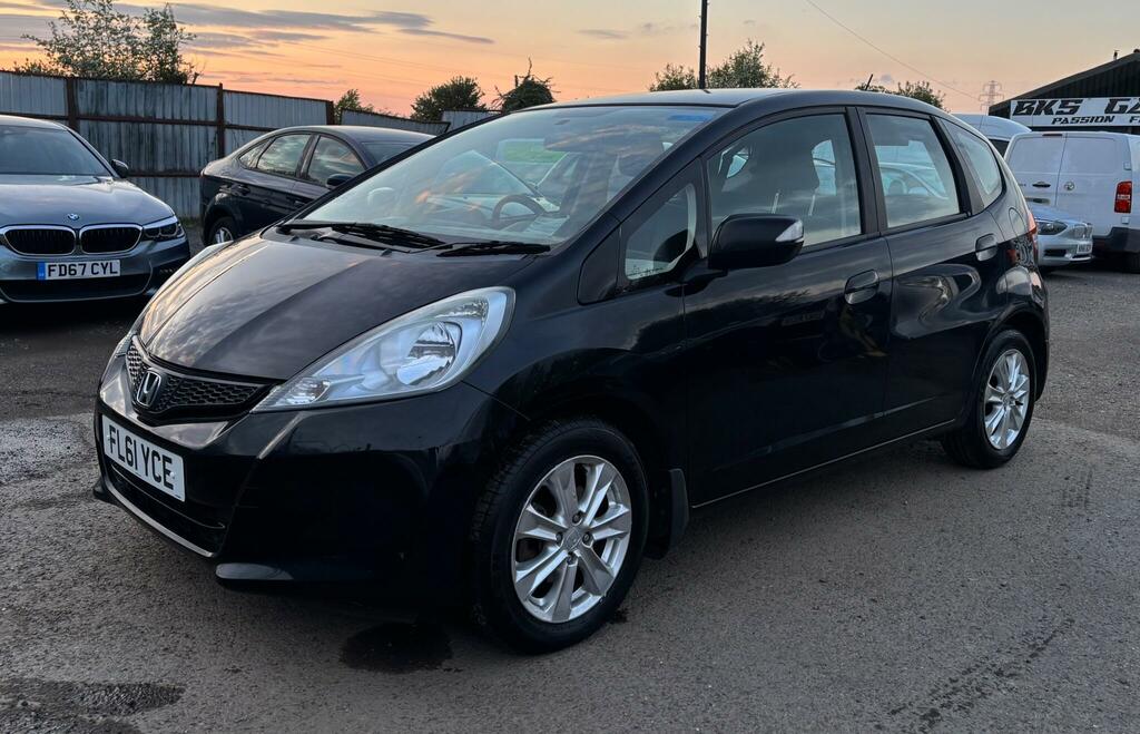 Honda Jazz Es Black #2