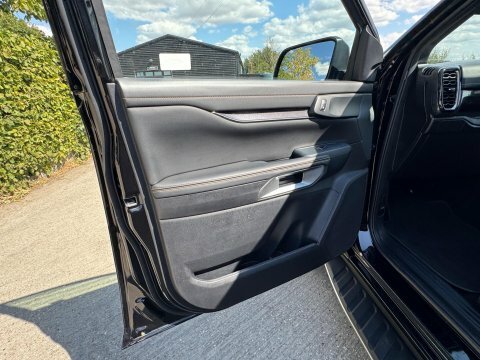Ford Ranger 2.0 Td Ecoblue Black #3
