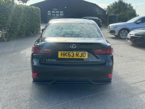Lexus IS 2.5 300H Premier Black #3