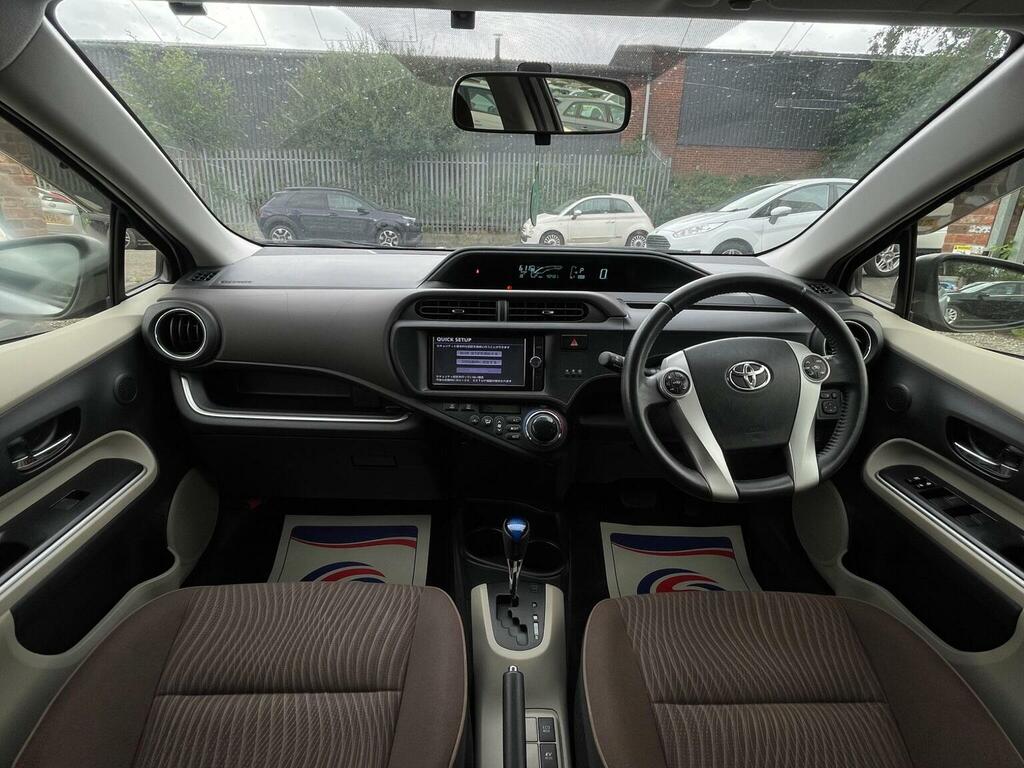 Toyota Aqua Auto White #15