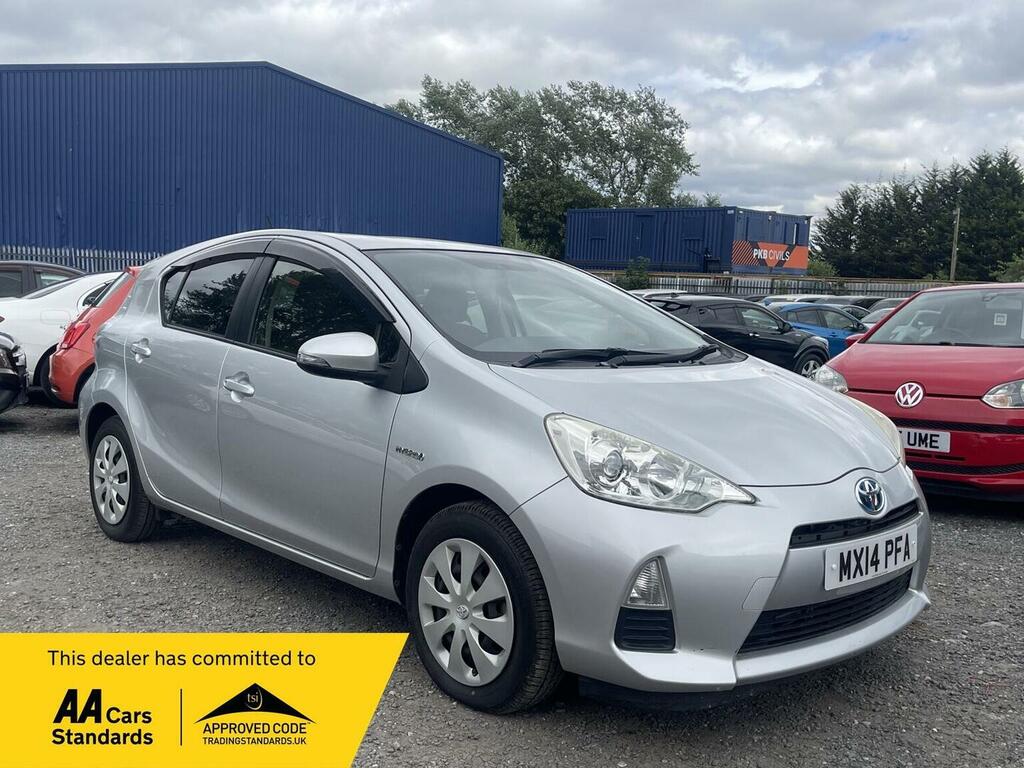 Toyota Aqua Hybrid 1.5 Euro 5 Silver