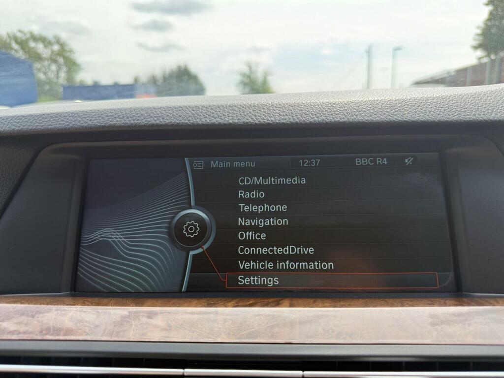 BMW 5 Series 2.0 520D Se Touring 181 Bhp Silver #39