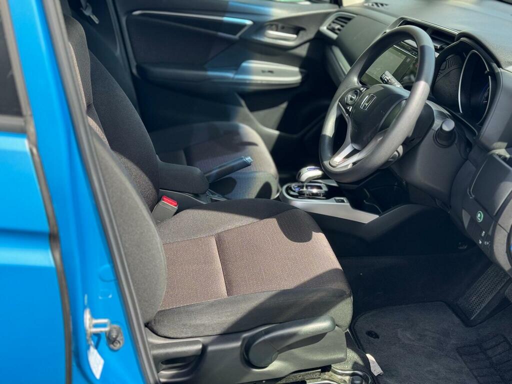 Honda Fit 1.5 Hybrid 201414 5 Seats Fresh Import, Fin White #10