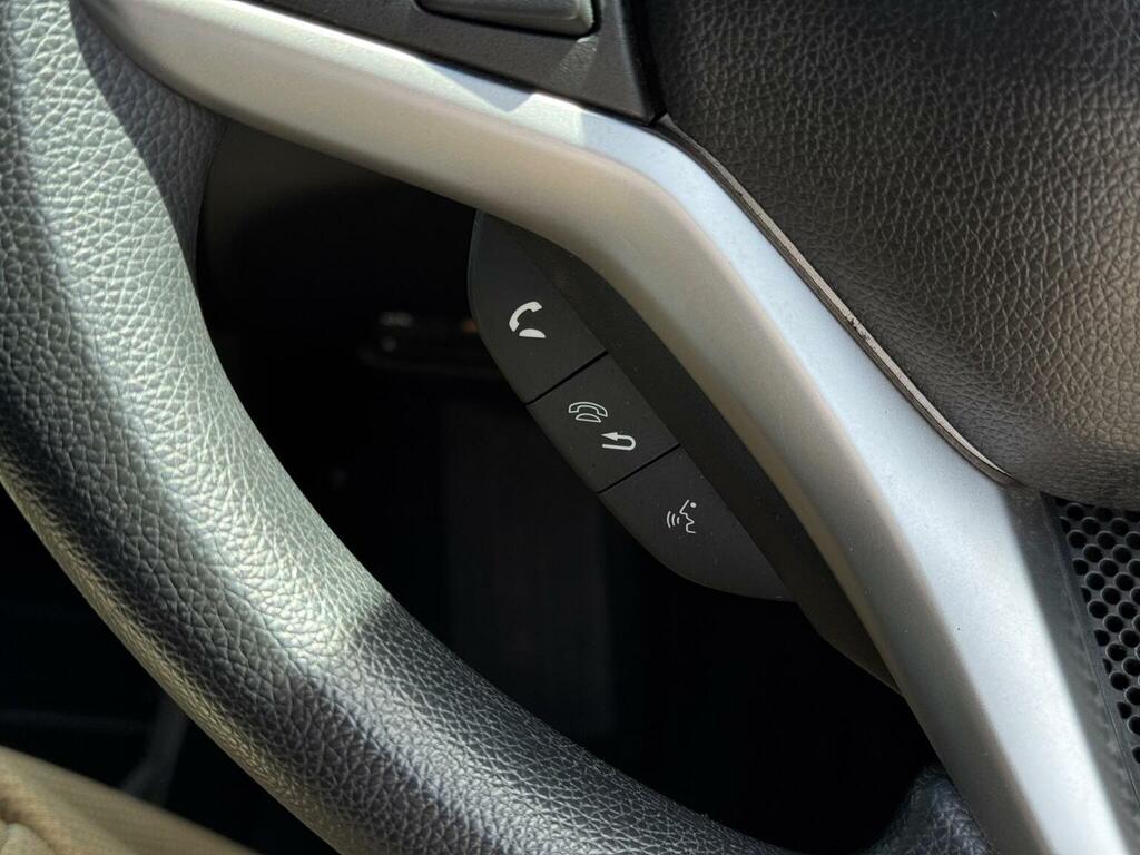 Honda Fit 1.5 Hybrid 201414 5 Seats Fresh Import, Fin White #29